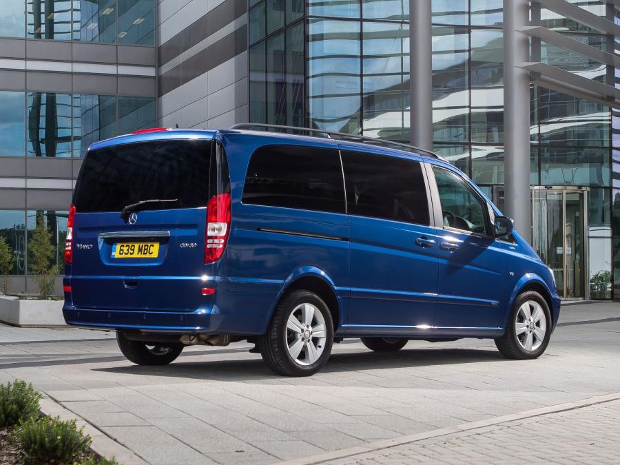  Mercedes-Benz Viano 2010 года  (UK) (фото 13 из 18)